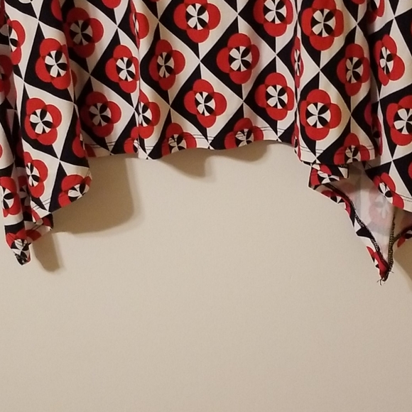 Lark Lane woman Tunic - Picture 5 of 5